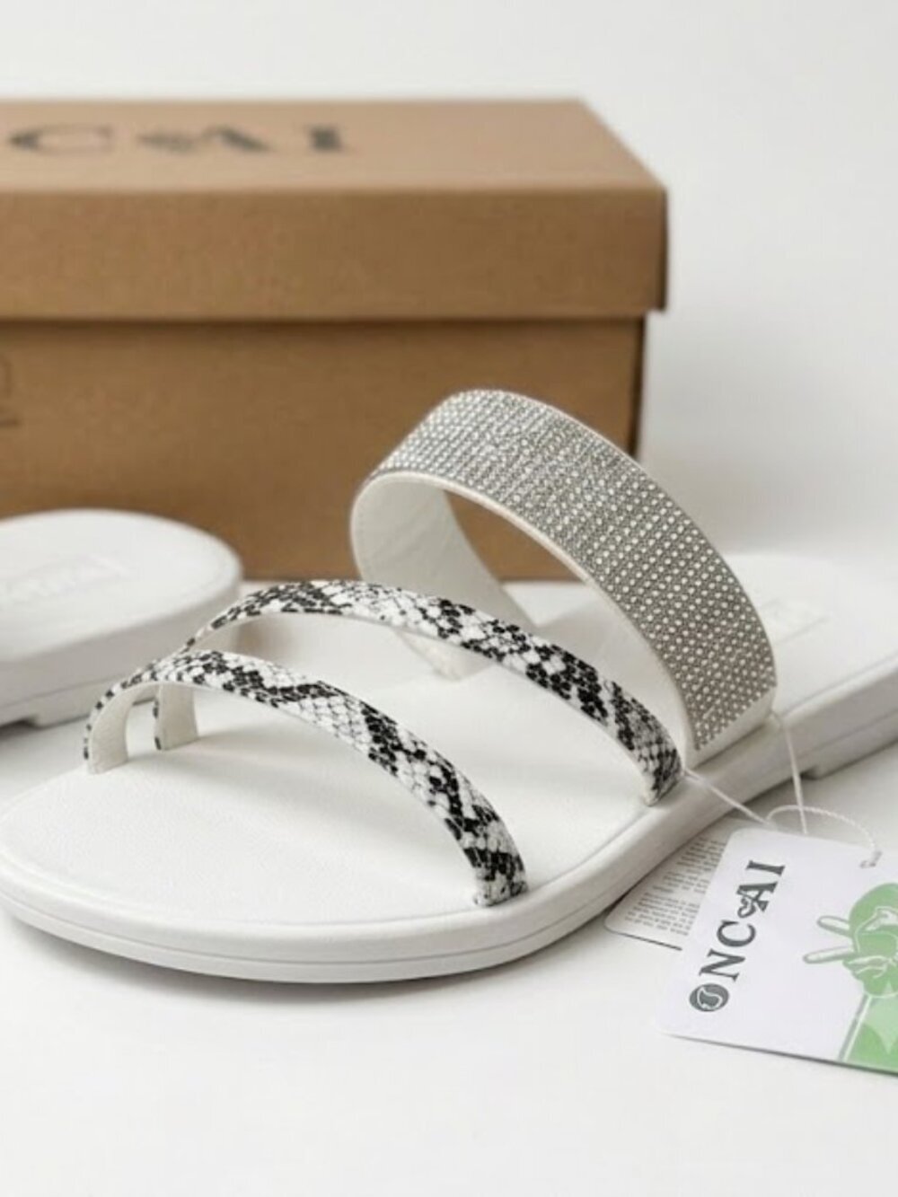 NWT NCAI Women's White & Silver Asymmetric Strappy Sandals - Size 8